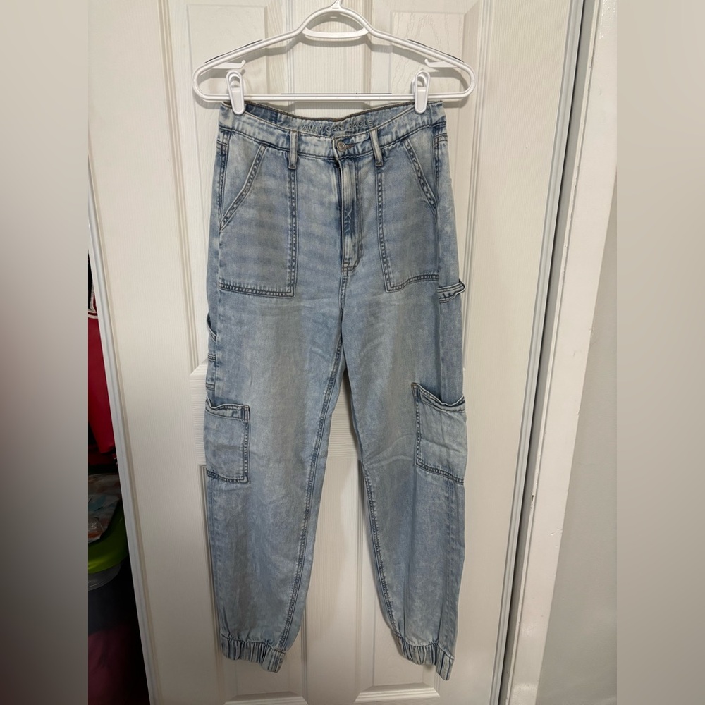 American Eagle cargo jeans